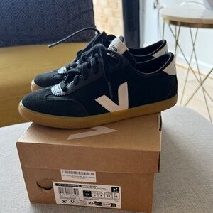 Veja Sneakers